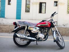 Honda 125 new condition panjab number copy later all ok no problem
