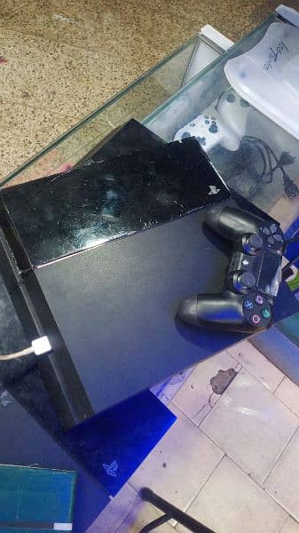 PS4  1Tb Jailbreak In Very Good Condition With All Assesories 1