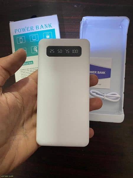 10000mAH ultra capacity powerbank 2