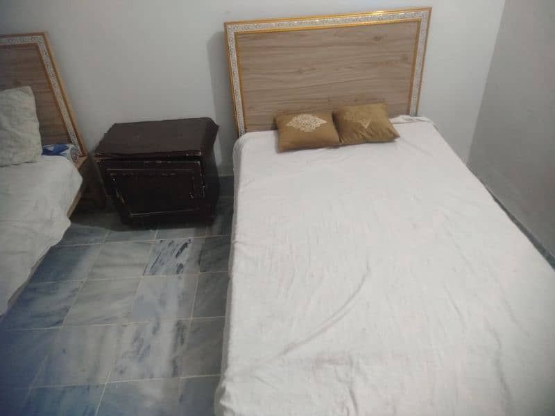 single beds very good condition urjent for sell 2