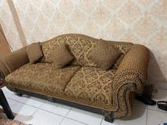 SOFA SET 7 SEATER AVAILABLE FOR SELL NEW CONDITION BUT IN USED