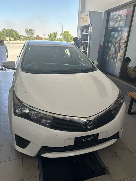 Toyota Corolla Altis 2016 1