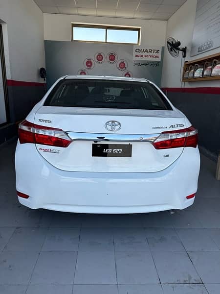 Toyota Corolla Altis 2016 6