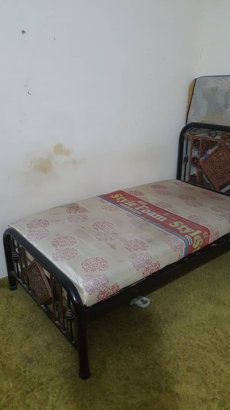 single bed 6