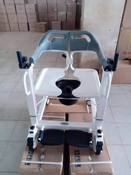 Patient Transfer Lifter Wheel Chair with Commode 3