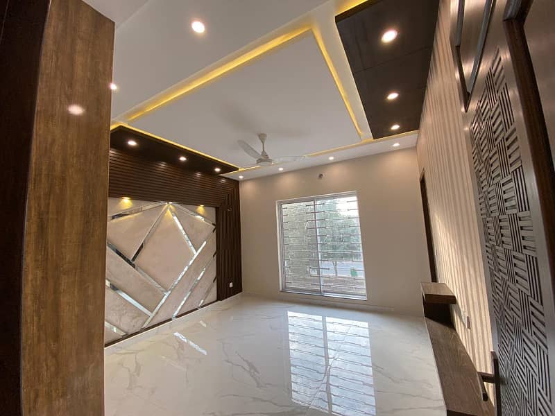 10 Marla House For Sale In Gulbahar Block Bahria Town Lahore 1