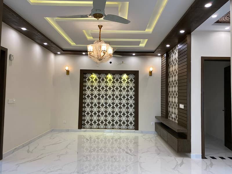 10 Marla House For Sale In Gulbahar Block Bahria Town Lahore 20