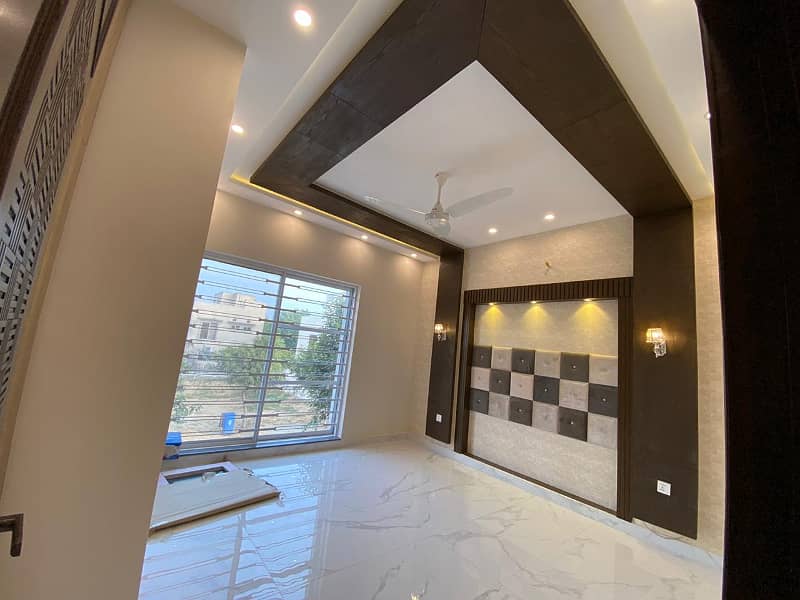 10 Marla House For Sale In Gulbahar Block Bahria Town Lahore 22