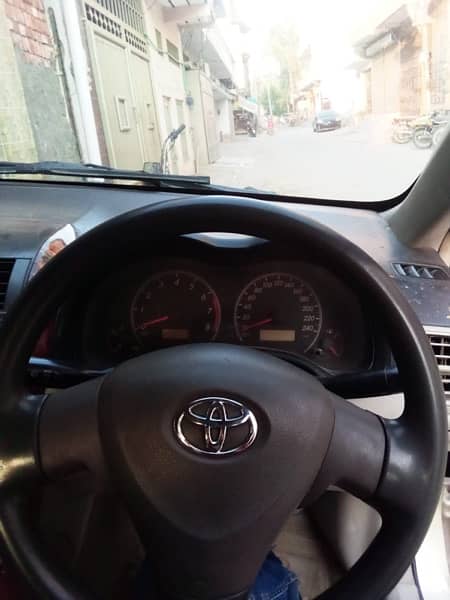 urjent sale! Toyota Corolla GLI 2012 1