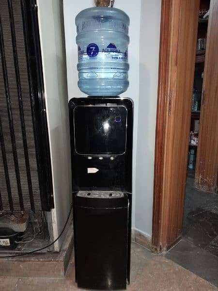 water dispenser of (homage) company 2