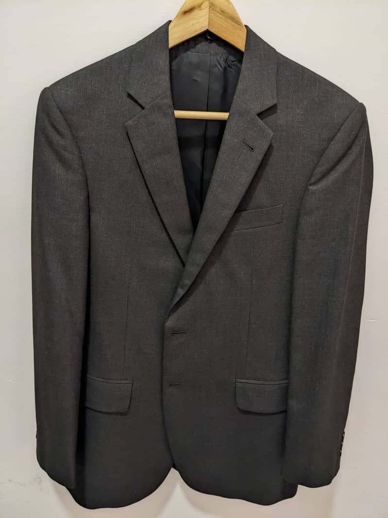 Suit Jacket, to fit collar size 14, size 34R, with ties 13