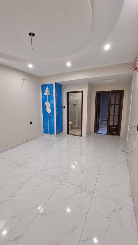 Ground floor position for rent 3 bed dd 400 yd location Gulshan-E-Iqbal block 6 6
