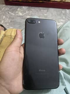 iphone 7plus  pta aproved h all orignl exchng iphn x sath pesy dy do g 0