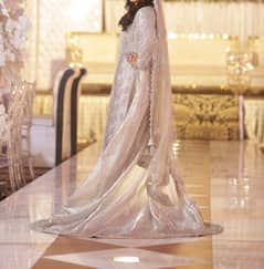 Elegant long tail Bridal maxi for sale