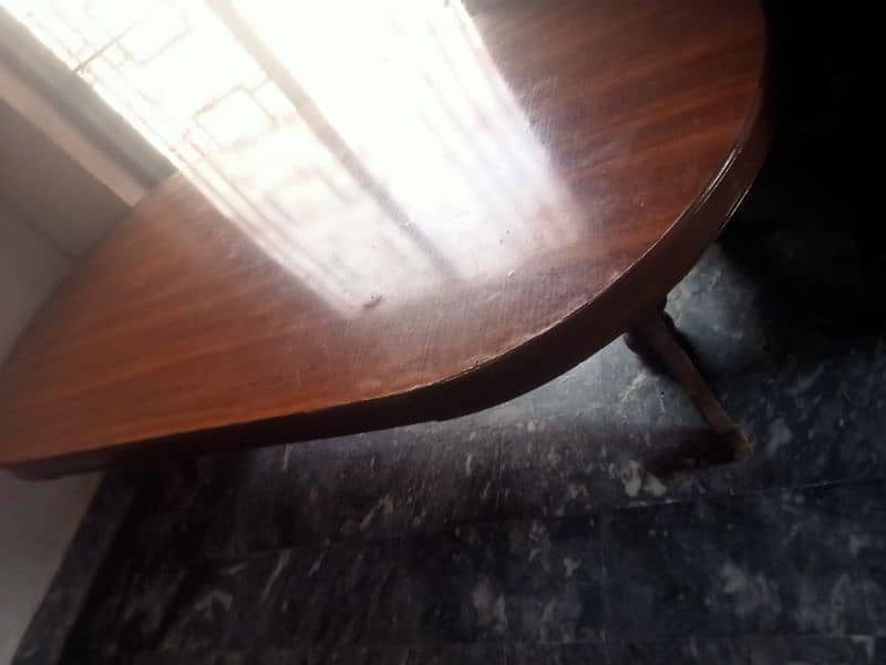 only Dining table for sale in good condition 1