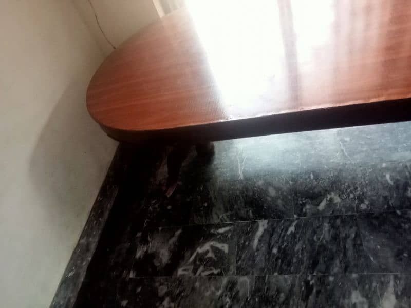 only Dining table for sale in good condition 4