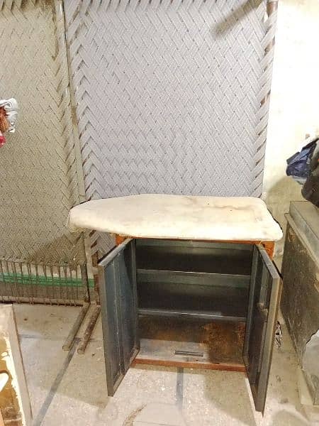 cupboard iron stand 3