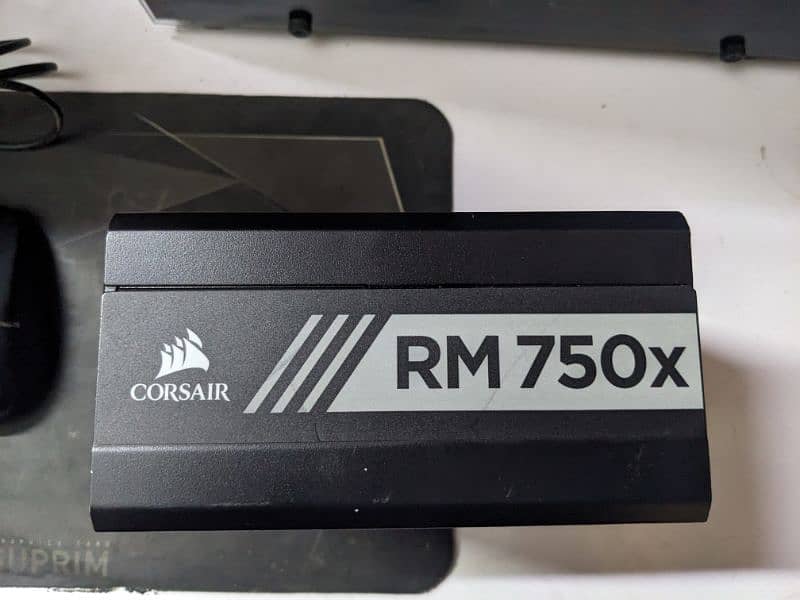 Corsair RM 750x 1
