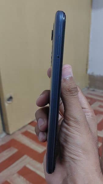 Tecno spark 8c 3