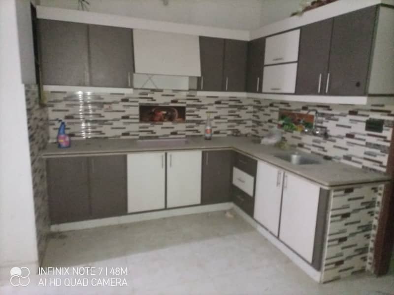 120 syds 2 bed dd 2nd floor portion available for sale at FB area blk 14 1