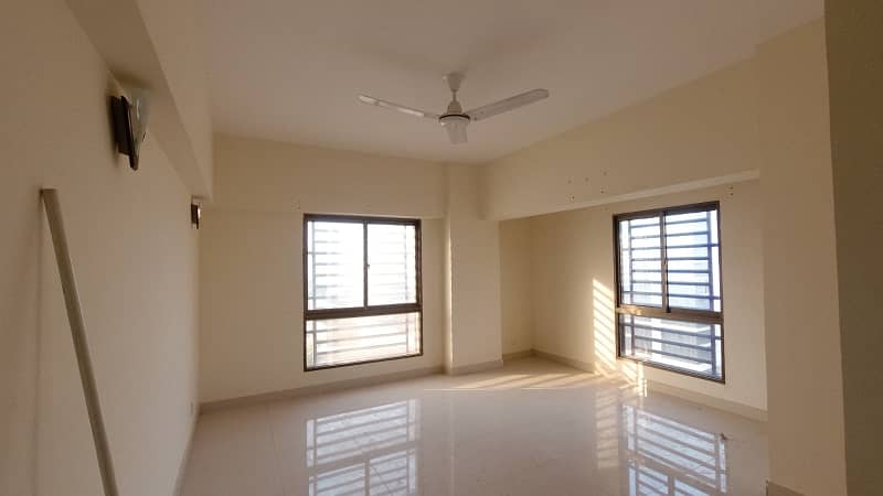 3 bed dd flat available for rent at shaheed e millat Road 8