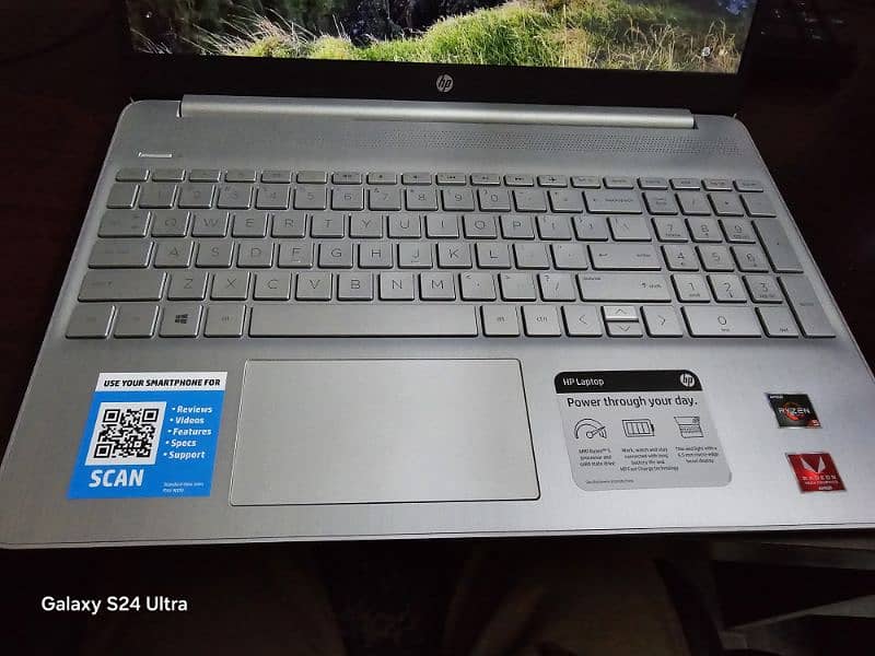 HP Touch Screen Laptop 16gb Ram 256gb SSD 8