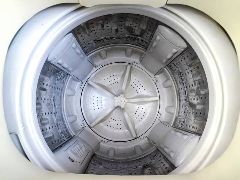 Panasonic 10 kg UAE Import 10/10 Condition Automatic Washing Machine 10