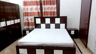 Beautifull wooden bed room set