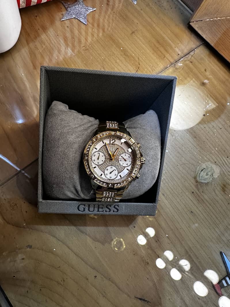 Ladies guess watch orignal lush condition hardly used 7