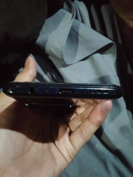 Oppo Reno 3 8/256 Good Condition Available 4