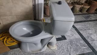 Commode in good condition
