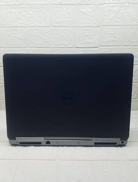 Dell precision 7710 i7 6th gen with 4k display. laptop for workstation 2