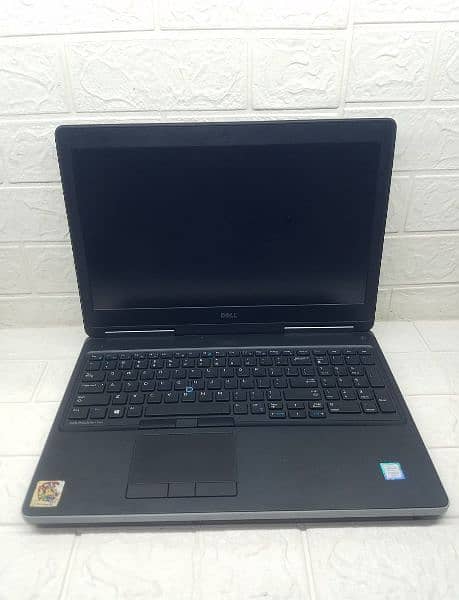 Dell precision 7710 i7 6th gen with 4k display. laptop for workstation 3