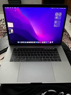 MacBook Pro 2019 - 15-inch, i9, 16GB RAM, 512GB SSD, 100% Scratchless