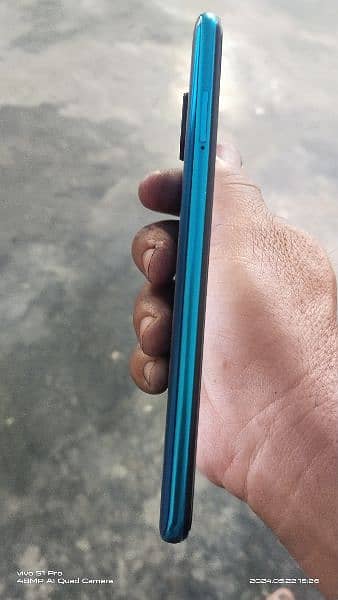 Redmi Note 9s. (6+2 128) 10 by 10 Green Colour 5