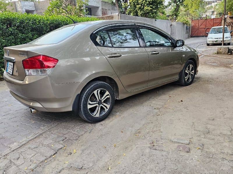 Honda City prosmatic 1.3 2013 in excellent condition 9