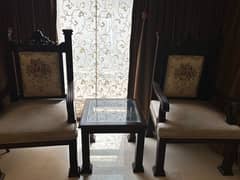 table And Chair set in excellent condition 0