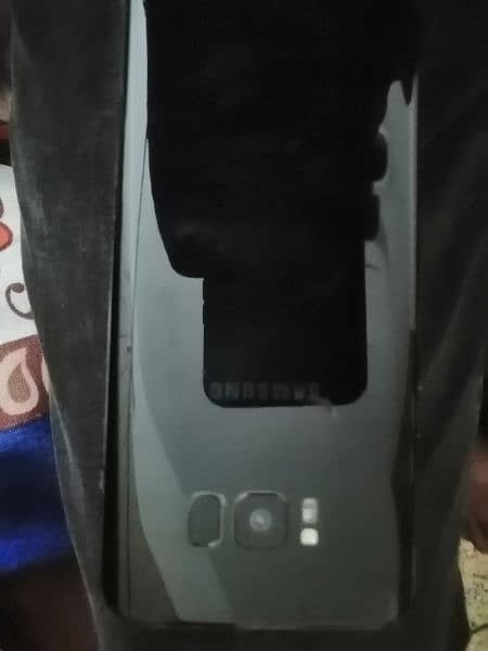 Samsung s8 plus in good condition. 3