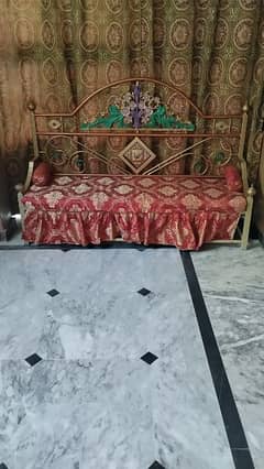 metal made 3 seater  Sofa for sale