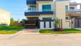 Dream House Available For Sale In Sj Garden Bedian Road Lahore 0