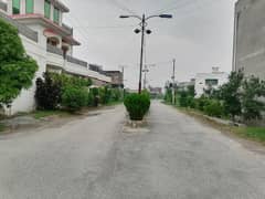Gulberg Town 6 Marla plot for sale