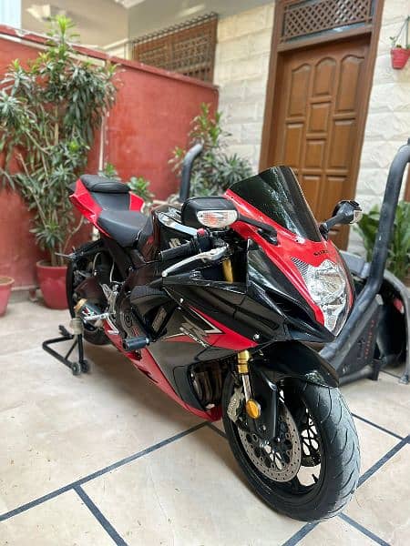 GSX-R 750 for sell in karachi 1