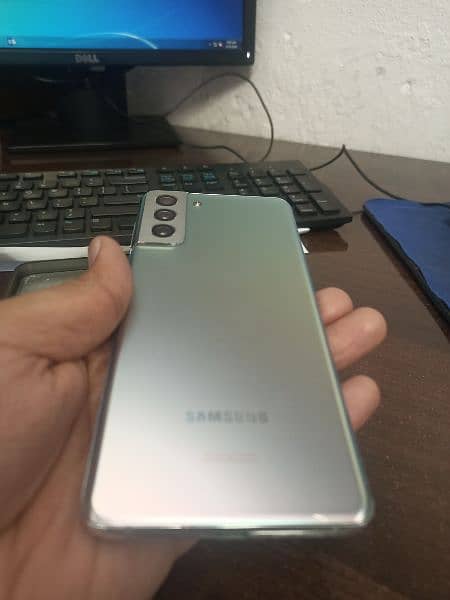 Samsung S21+ plus 8/128 with box Non PTA 4