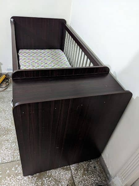 baby cot with deep draws 2