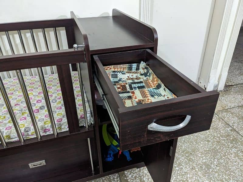baby cot with deep draws 3