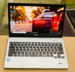 Fujitsu LifeBook Laptop 0