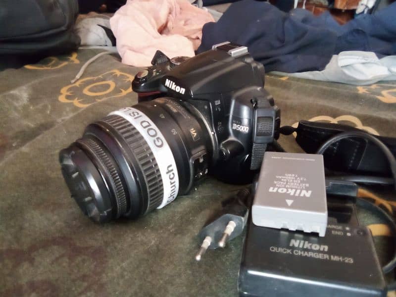 nikon D5000 0