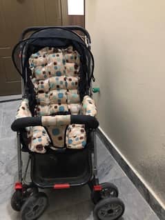 baby pram with 1 walker free
