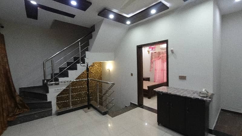 MODREN DESIGN 5 MARLA BRAND NEW FURNISHED HOUSE FOR SALE IN VERY REASOANBLE PRICE 5