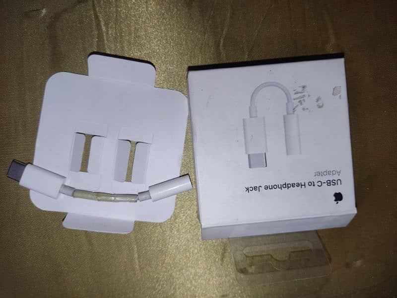 USB-C To Headphone Jack Adapter | Original Apple 1